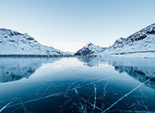 开云体育APP：把热爱装进掌心